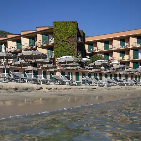 Hotel Desiree-3