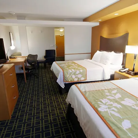 Fairfield Inn & Suites Milledgeville-2