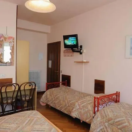 Hotel Elena-3