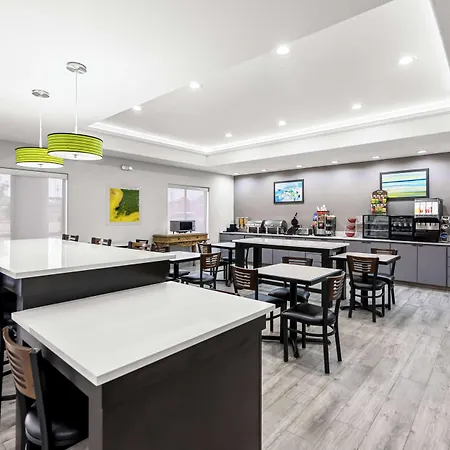 Best Western Palace Inn & Suites-3