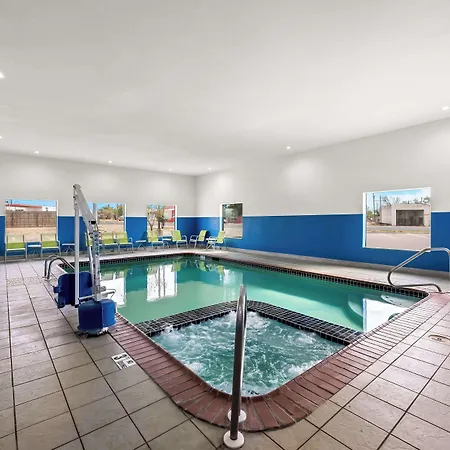 Best Western Palace Inn & Suites-2
