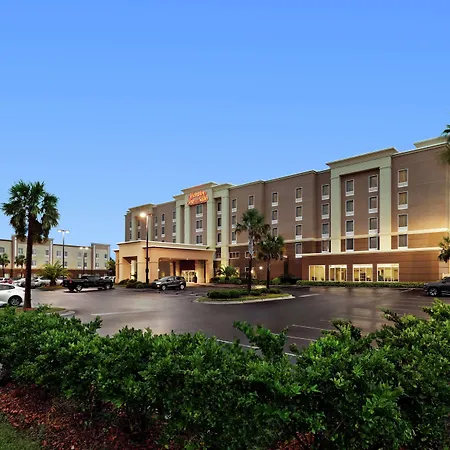 Hampton Inn & Suites Brunswick-2