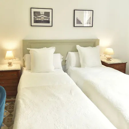 Hostal Girona-3