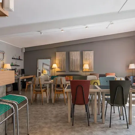 Hôtel Edmond Rostand-3