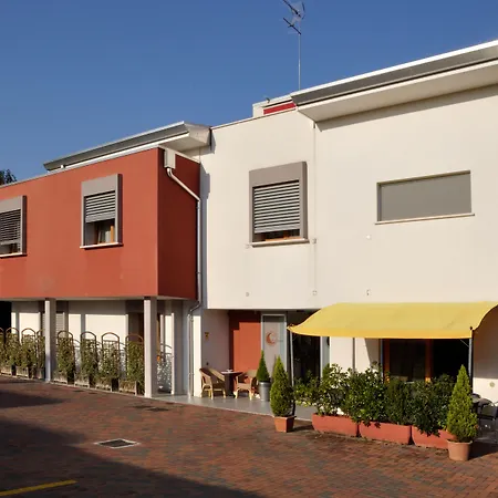 Hotel Mezzaluna-2