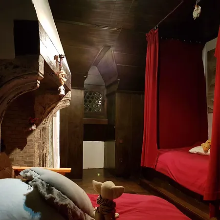 Guest House Nuit Blanche-3