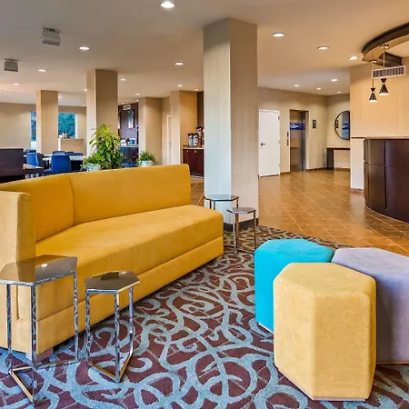 Best Western Dothan Inn & Suites-2