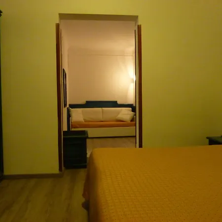 Hotel Ariston Montecarlo-3