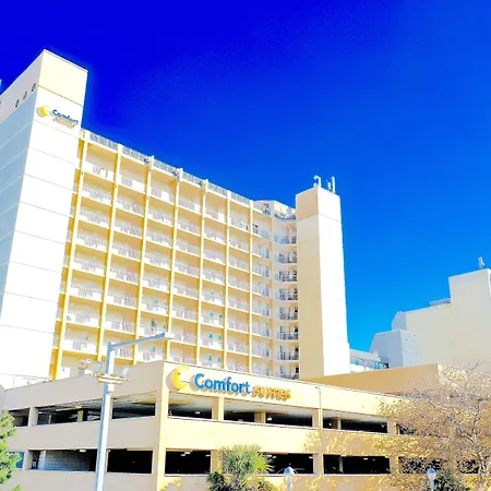 Comfort Suites Beachfront-2