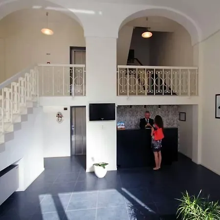 Hr Hotel & Spa-2