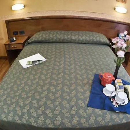 Hotel Verdi-3