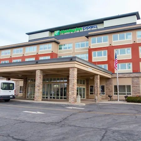 Holiday Inn Express Columbus Airport Easton-3