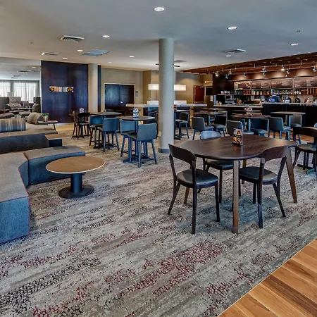 Courtyard By Marriott Troy-2