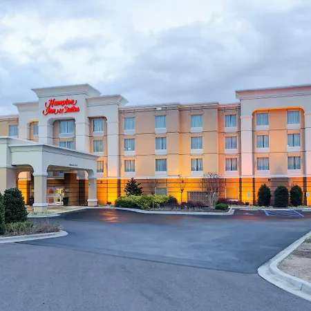 Hampton Inn & Suites Scottsboro-3