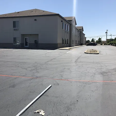 Lea County Inn-3