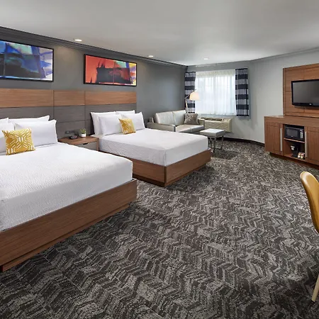 Studio Inn & Suites At Promenade Downey-2