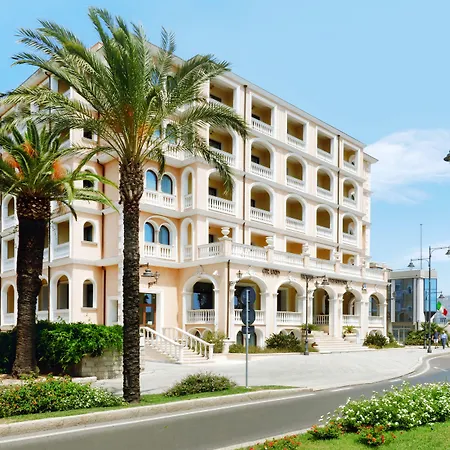 Grand Hotel President-3