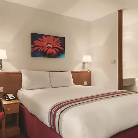 Ramada Cambridge-2