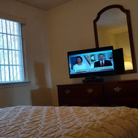Affordable Suites Charlottesville-2