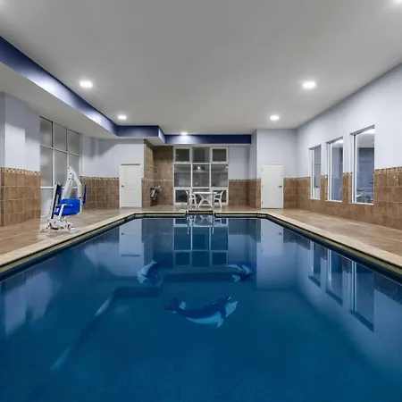 La Quinta Inn & Suites By Wyndham Ft Worth-Burleson-2