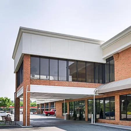 Quality Inn Lewisburg-3