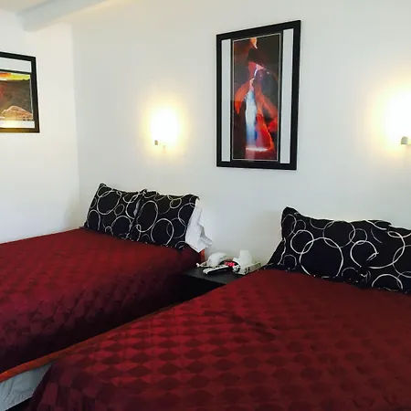 Highlander Motel-2