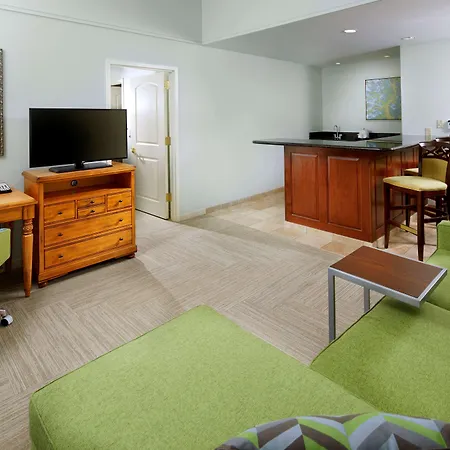 Hampton Inn & Suites Savannah/Midtown-2