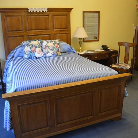 Page House Bed & Breakfast-2