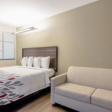 Red Roof Inn Locust Grove-2