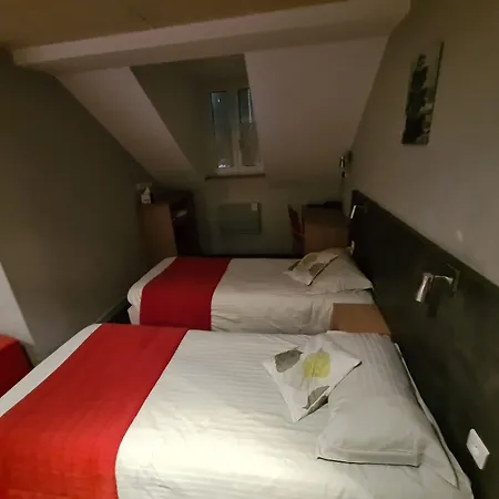 HOSTELLERIE du CANTAL-2