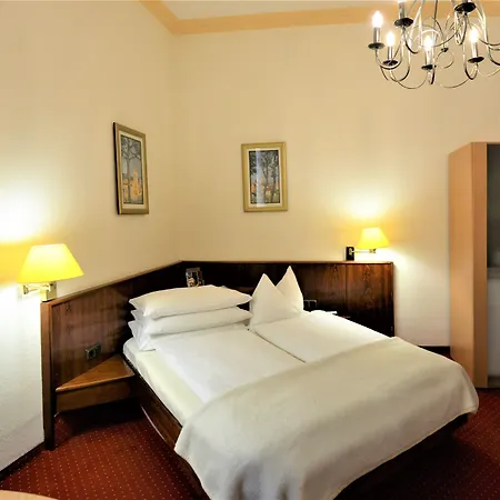 Hotel Am Kochbrunnen-2