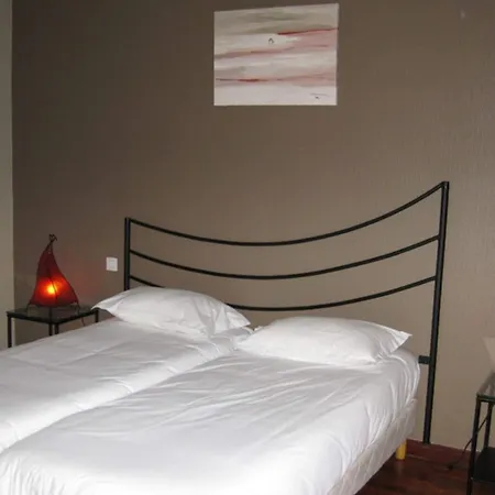 Hotel De La Gare-2