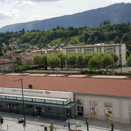 Hotel De La Gare-3