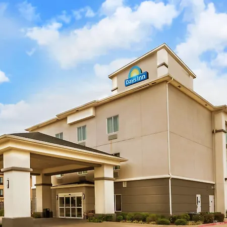 Days Inn & Suites By Wyndham Mineral Wells-2