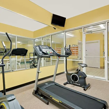 Microtel Inn & Suites By Wyndham Princeton-2