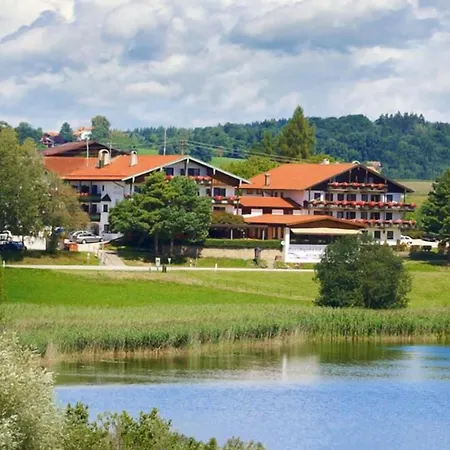 Hotel Seeblick&Ferienwohnung-3