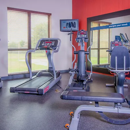 Hampton Inn & Suites Bastrop-2