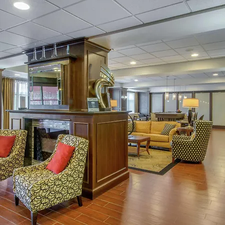 Hampton Inn Meadville-3