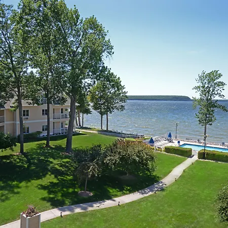 Westwood Shores Waterfront Resort-3