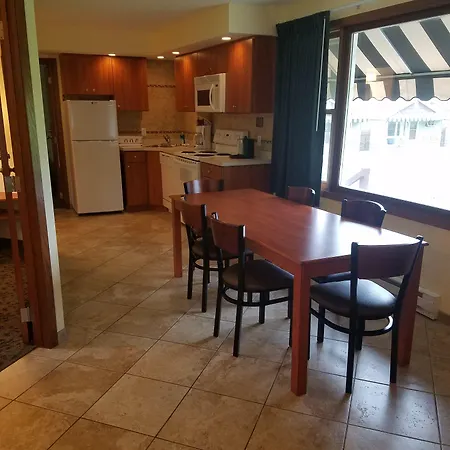Black Hawk Motel & Suites-2