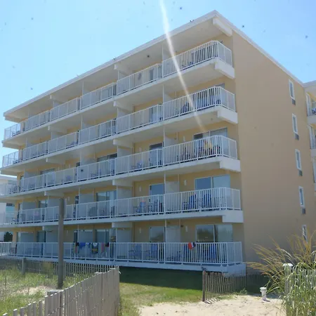 Sealoft Oceanfront Hotel-2
