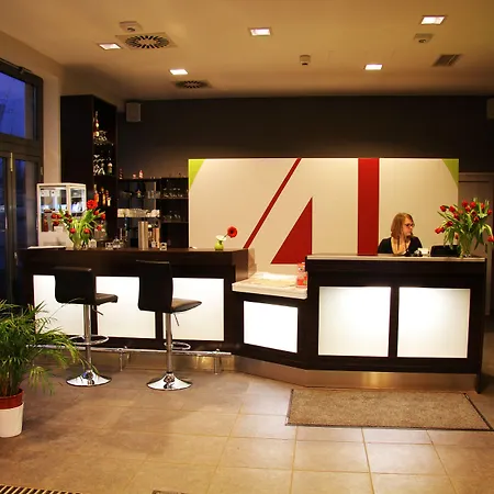 H+ Hotel 4Youth-2