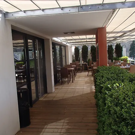 Brit Hotel Marvejols-3