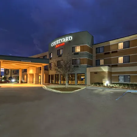 Courtyard By Marriott Alexandria-2