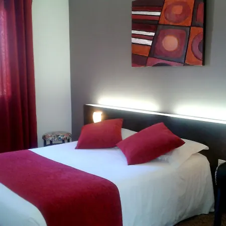 Le Merle Blanc Hôtel Logis-3