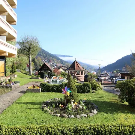Hotel Bergfrieden-2