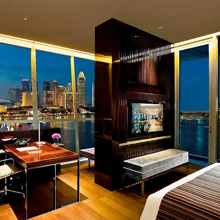 The Fullerton Bay Hotel Singapore-3