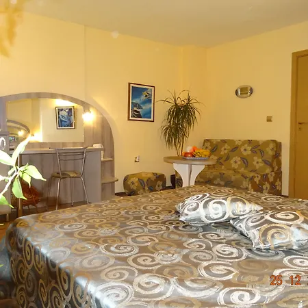 Hotel Color-2