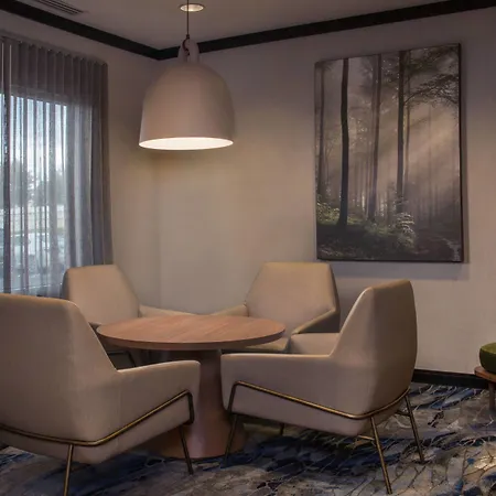Fairfield Inn And Suites By Marriott Harrisonburg-3