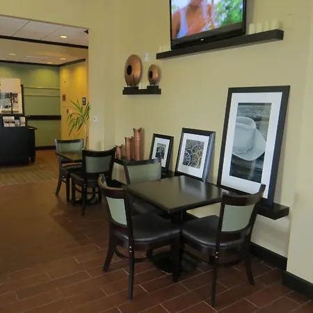 Hampton Inn La Grange-2